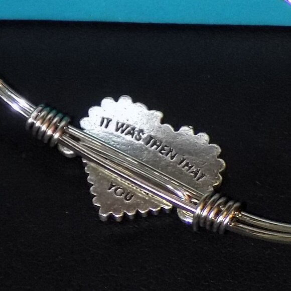 New Luca & Danni Footprints In the Sand Hidden Message Heart Bracelet. - Picture 2 of 6